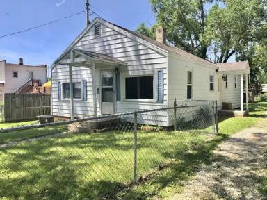 Main picture of 2645 W Monroe St