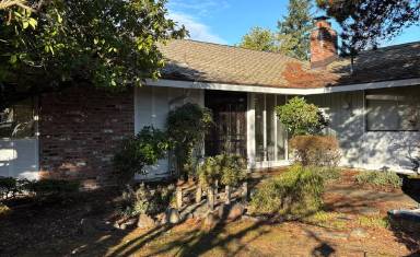 Main picture of 16862 NE 18th St