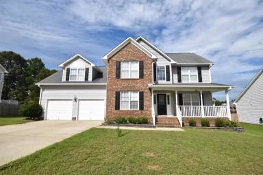 Main picture of 401 Crystal Spring Dr