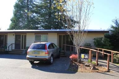 Main picture of 2645 N 16th Ct