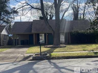 Main picture of 264 N Yates Rd