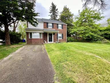 Main picture of 118 Dewey Rd