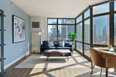 Main picture of 342 N Desplaines St