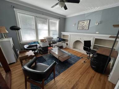 Main picture of 3555 N Oakley Ave
