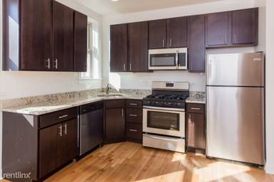 Main picture of 5358 N Kimball Ave