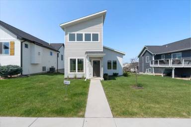 Main picture of 6136 Mississippi Ave