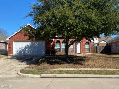 Main picture of 124 Walnut Ln