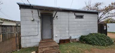 Main picture of 2619 Delano Ave