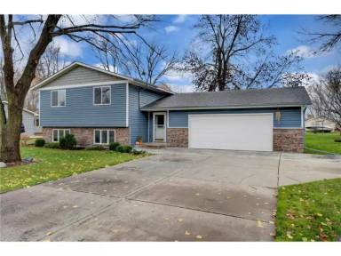Main picture of 11561 55th St NE
