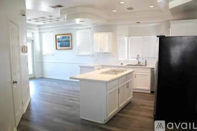 Main picture of 164 Merrill Pl