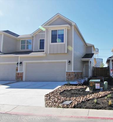 Main picture of 905 Crystal Brook Cv