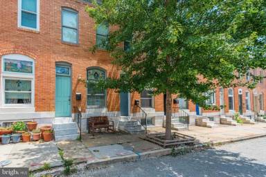 Main picture of 731 S Curley St
