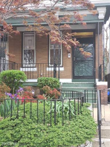 Main picture of 1249 W Allegheny Ave