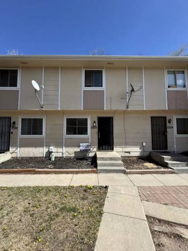 Main picture of 2522 Knob Hill Ct