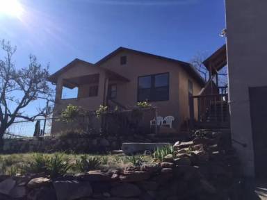 Main picture of 599 Main St