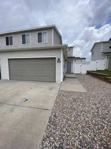 Main picture of 327 Arkel Way