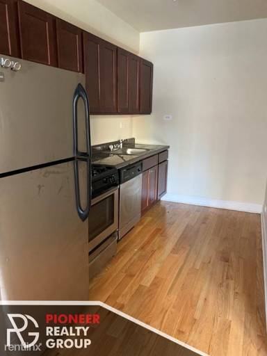 Main picture of 1164 N Dearborn Apartments