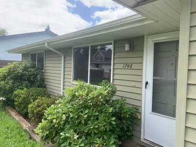 Main picture of 1746 NW Park Terrace