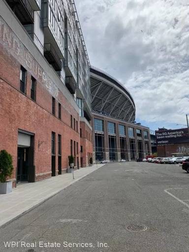 Main picture of Gridiron Condominiums