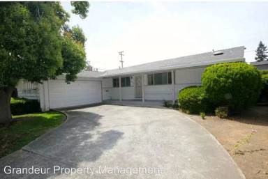 Main picture of 10571 Rampart Ave