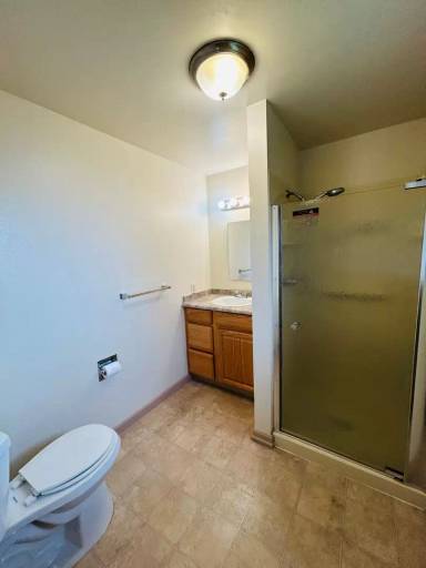 Main picture of 581 SW 3rd Ave