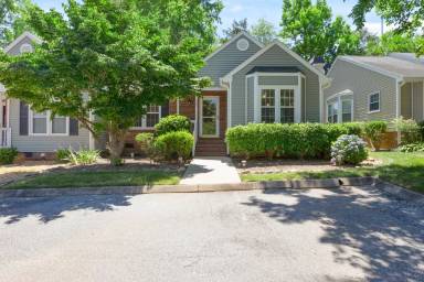 Main picture of 726 Lamboil St