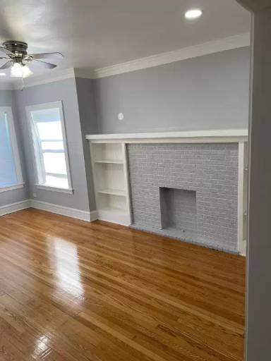 Main picture of 1518 E 72nd St