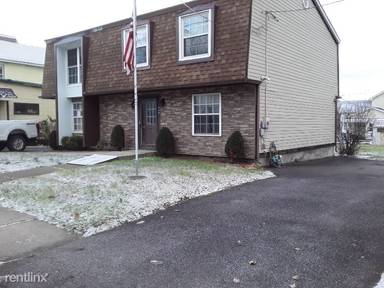 Main picture of 549 4th Ave