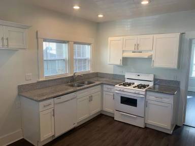 Main picture of 2630 E 4th St