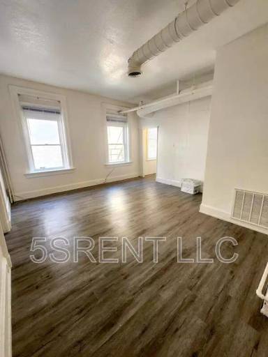 Main picture of 1048 Marshall Ave