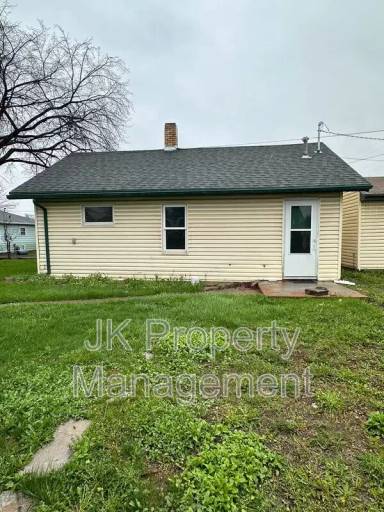 Main picture of 613 8th Ave S