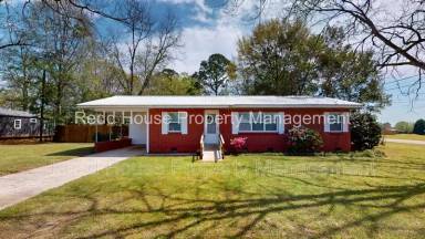 Main picture of 107 S Metcalf St