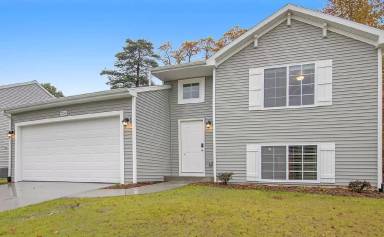 Main picture of 2701 Plover Dr SE