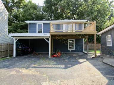 Main picture of 255 Thompson Ave
