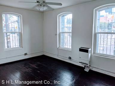 Main picture of 5870 Franklin Ave