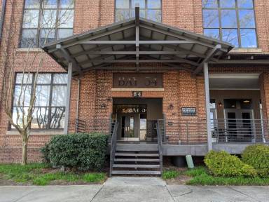Main picture of 500 N Duke St