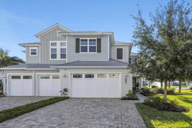 Main picture of 228 Rum Runner Way