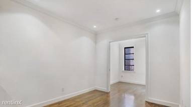 Main picture of 307 Mott St