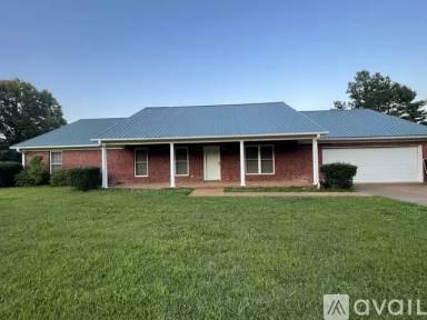 Main picture of 123 Walnut Hill Rd