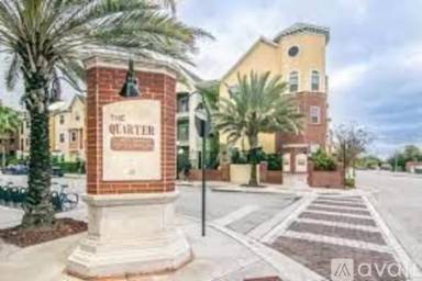 Main picture of 2010 E Palm Ave