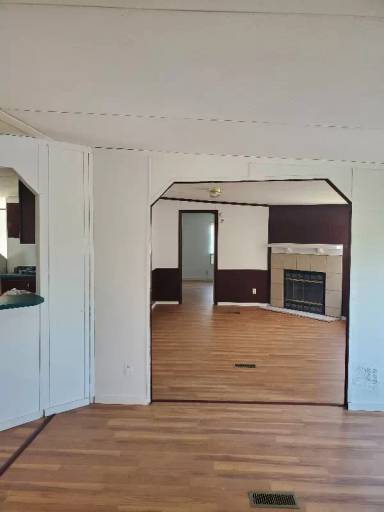 Main picture of 18200 Dorsey St