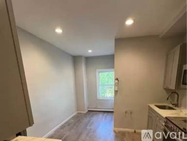 Main picture of 831 Elizabeth Ave