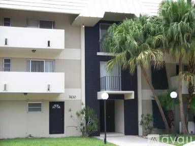 Main picture of 7430 SW 59th Ct