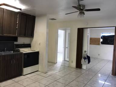 Main picture of 1533 NW 1st Ave