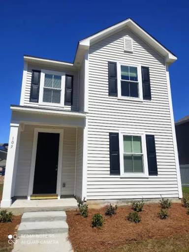Main picture of 109 Crabapple Cir
