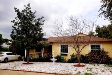 Main picture of 8261 Hillrose St
