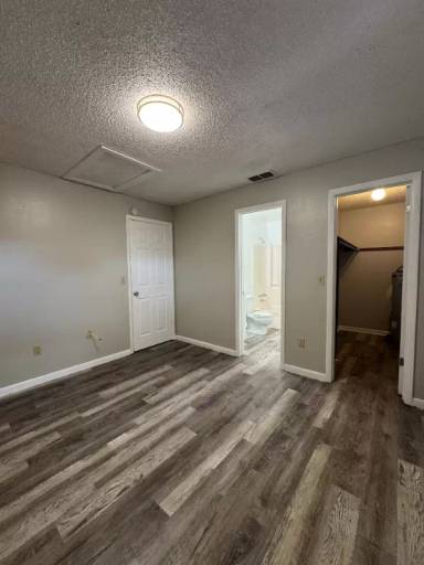 Main picture of 3010 Allred Dr