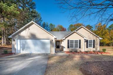 Main picture of 35 Oak Ridge Ct
