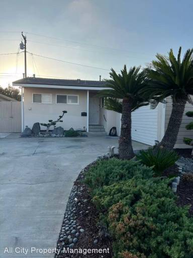 Main picture of 17111 S Raymond Pl