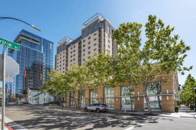 Main picture of City Heights Condos